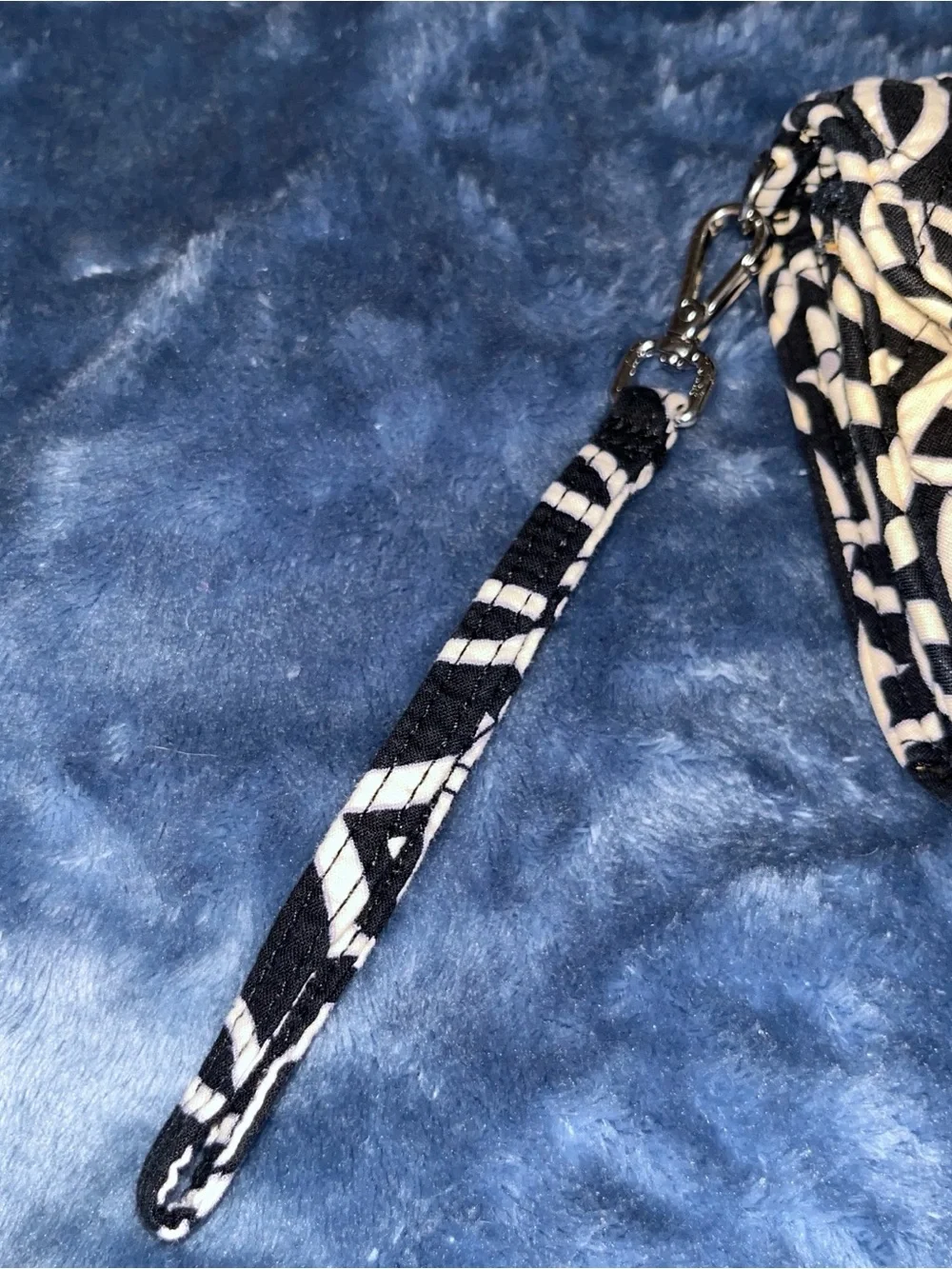 Vera Bradley Black and White Quilted Wristlet Wallet with Geometric Print - Picture 2 of 5